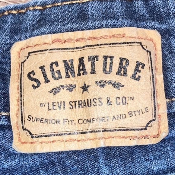 Womens 10x30 Signature Levi’s At Waist Bootcut Dark Wash Jeans - Picture 3 of 11